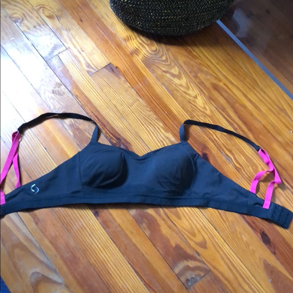 Moving comfort sports bra small